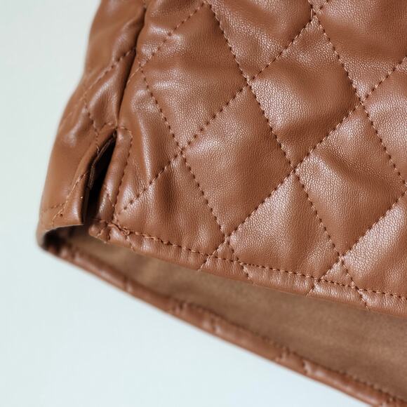 NWT Idem Ditto Faux Leather Quilted Caramel Brown Shorts S A0050 - Picture 3 of 6